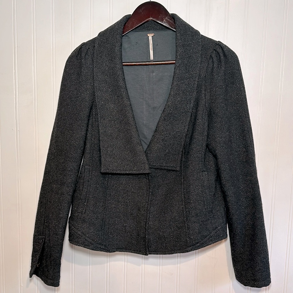 Women’s free people tweed jacket size small